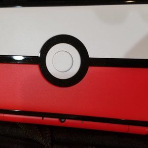 Nintendo 2ds xl Pokeball Edition